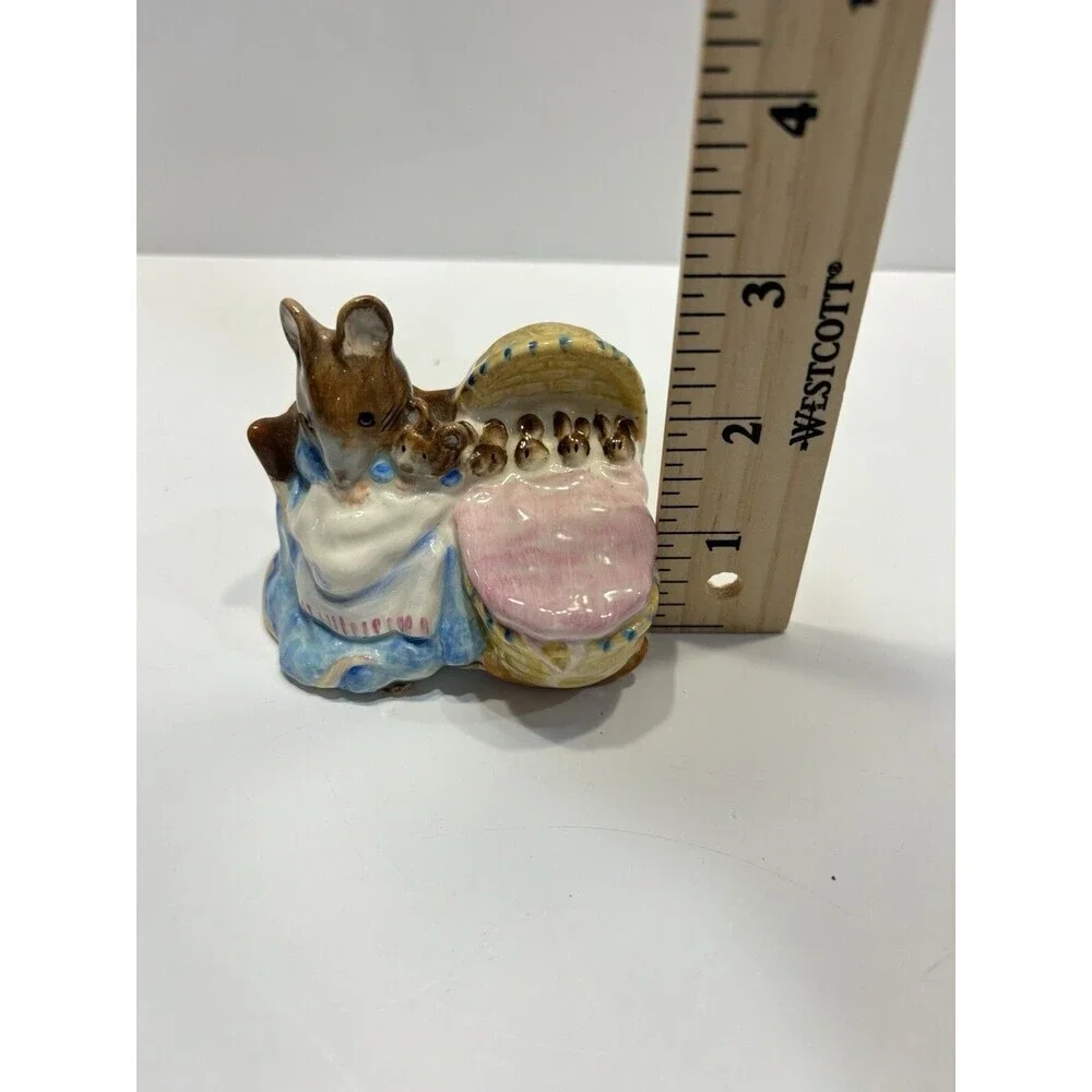 Vtg Beatrix Potter Beswick “HUNCA MUNCA” Ceramic Mouse w Babies England Signed